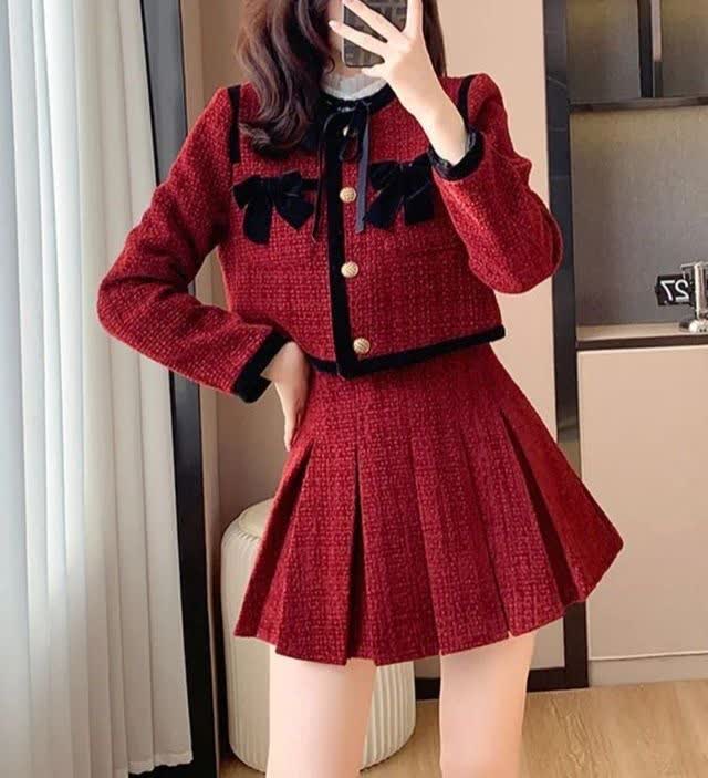 بافت شانل دخترانه دو تکه قرمز و مشکی (کت و دامن پلیسه مجلسی کودک)